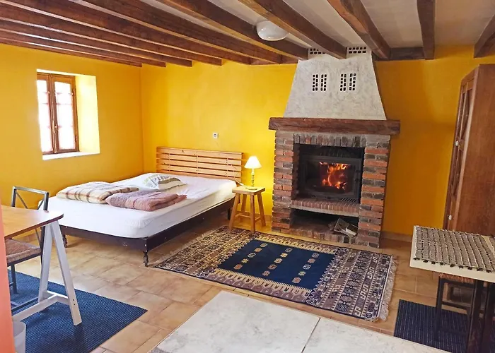 STUDIO Au village 89120 Dicy